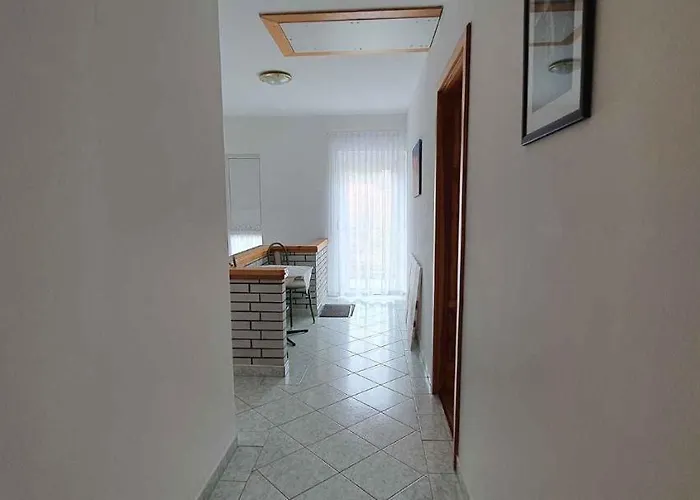 In - Balaton 43408 Lejlighed *